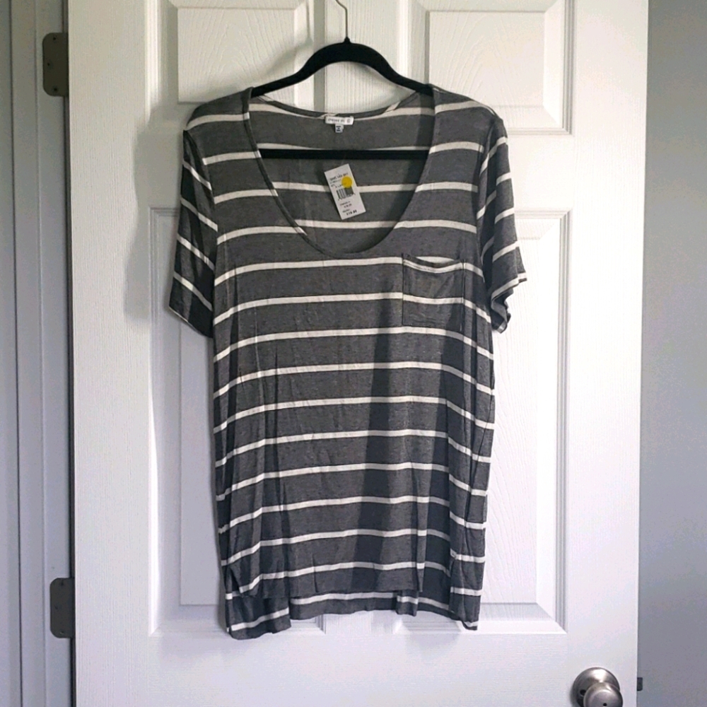 NWT Chelsea Sky tshirt